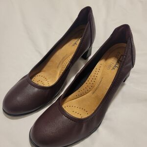 Clarks Women's Brown Pumps